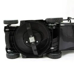 Greenworks 40v 40cm Walk Behind Mower With 2 X 2Ah Batteries And Charger -Garden Bulbs Store 180287 3